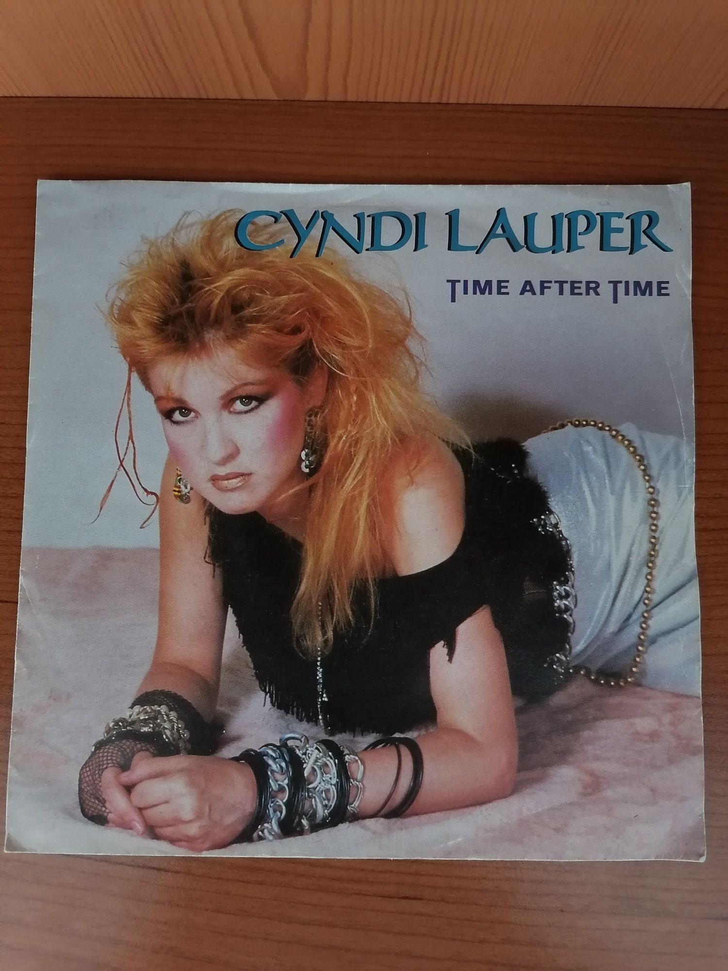 Cyndi Lauper - Time After Time