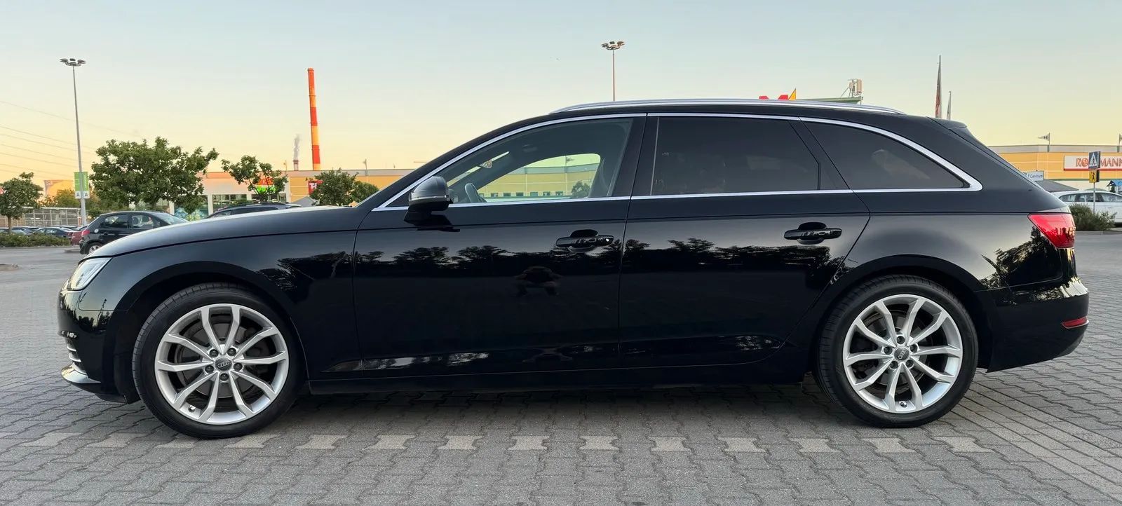 Audi A4 Audi A4 B9 2.0TDI 150KM Full LED Virtual Cockpit