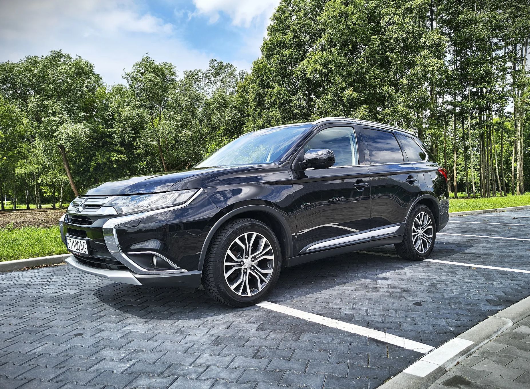 Mitsubishi Outlander Mitsubishi Outlander 3 Automat 4X4
