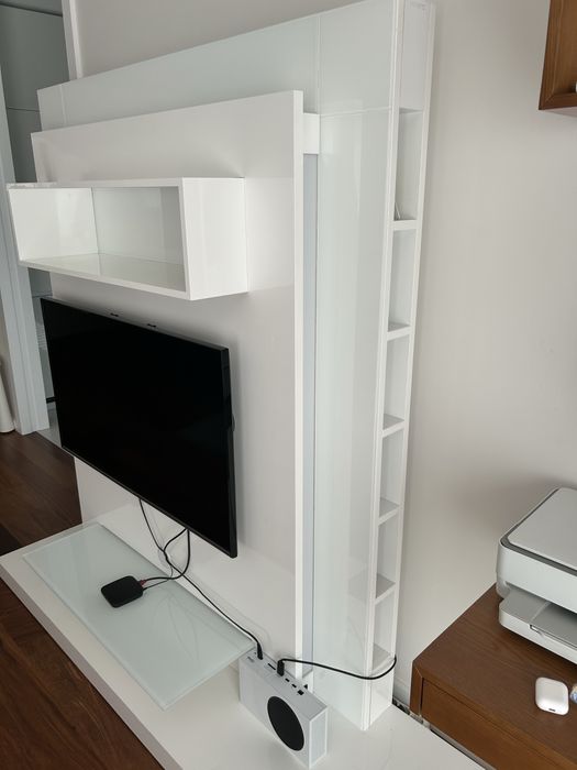 Movel TV com iluminação e vidro c/tampo base 2500 (ANTARTE)
