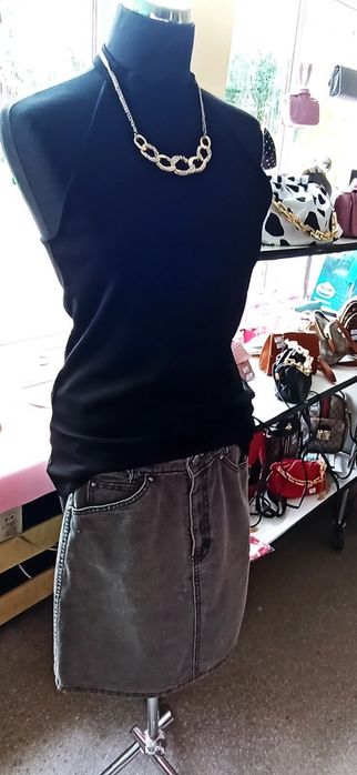 Czarny top typu halter H&M bluzka damska NOWA - sezon wiosna lato 2025