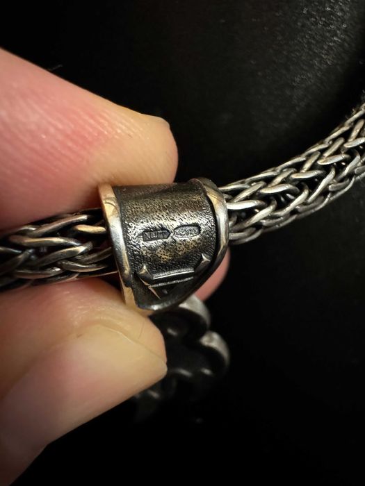 Срібний ланцюжок у скандинавському стилі