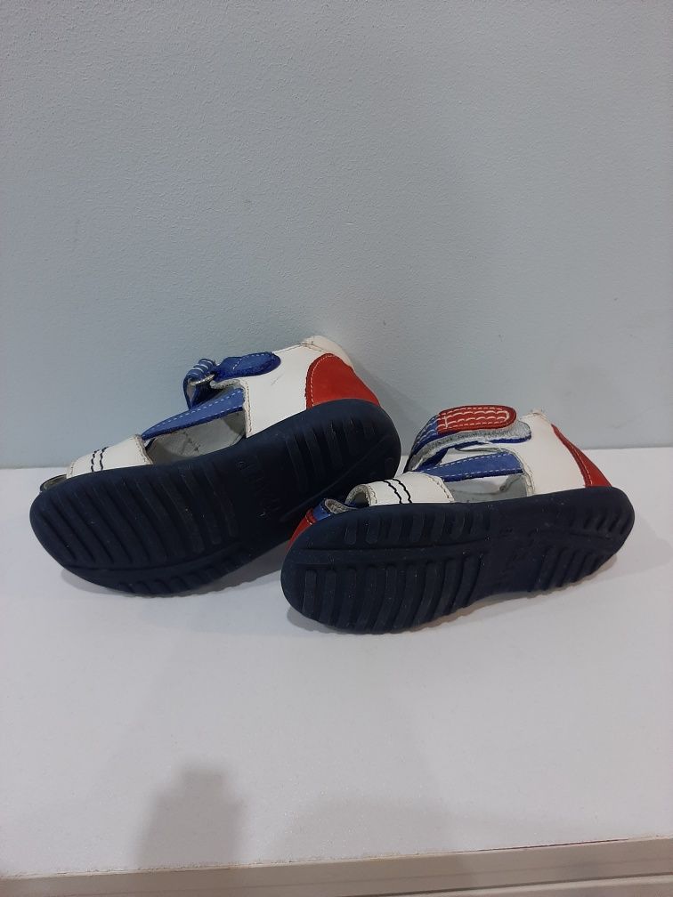 Emel buciki buty roczki jak nowe 19