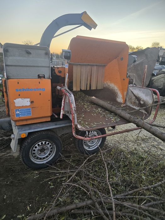 Wynajem / Usługi – Rębak do gałęzi do 20 cm