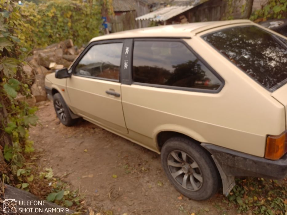 Автомобіль Ваз 2108