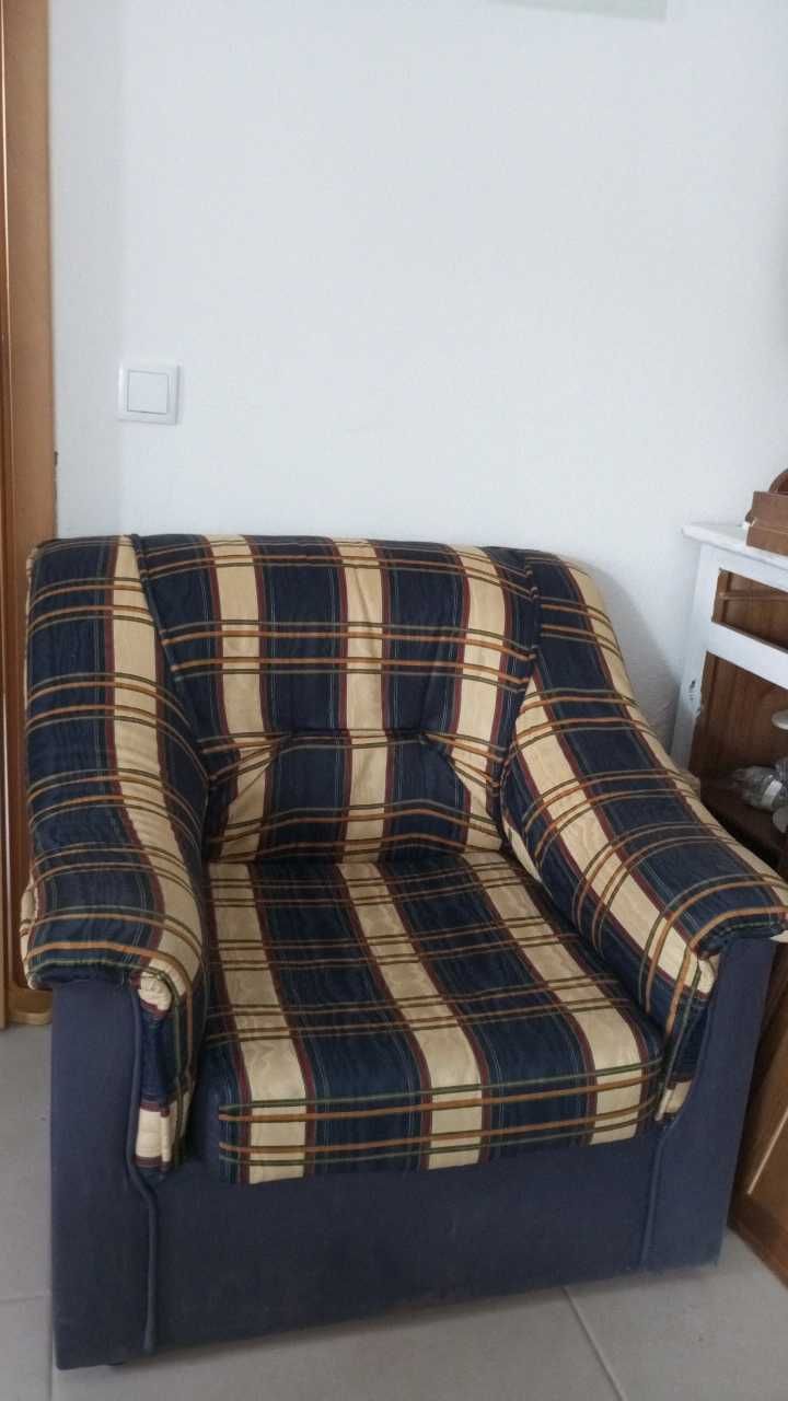 Sofá vintage azul & mostarda