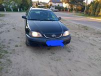 Toyota Avensis 2002 rok 1,8 benzyna - climatronic