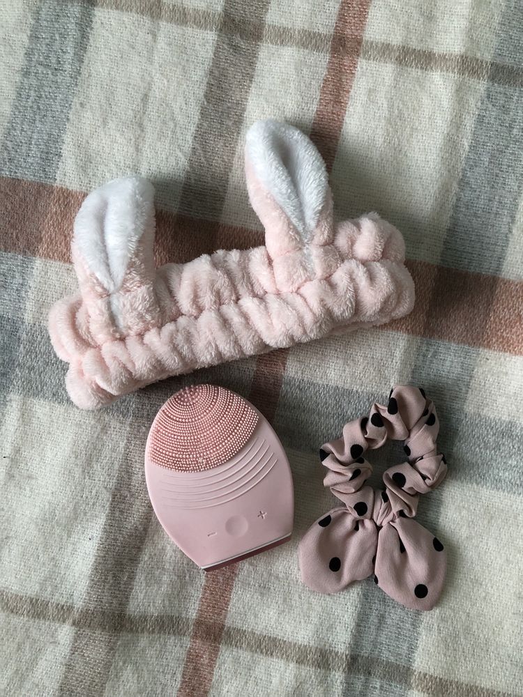 Zestaw do pielegnacji twarzy myjka soniczna opaska pluszowa scrunchie