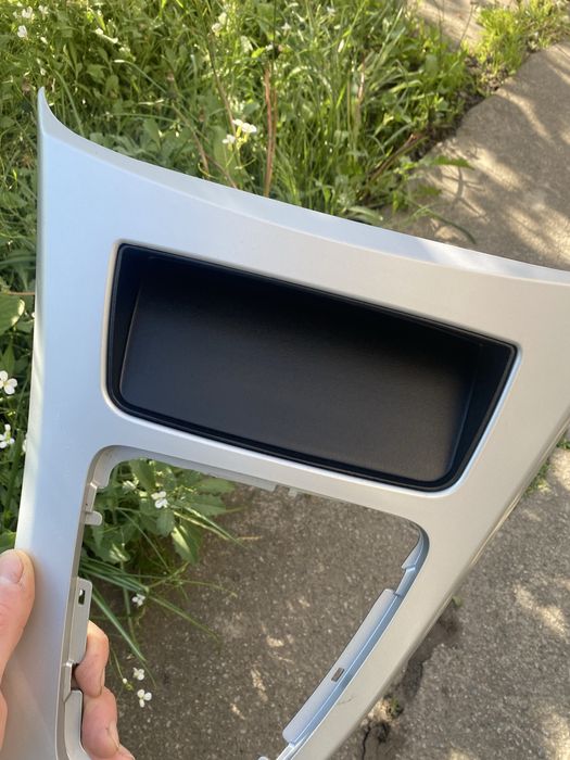 Беспроводная зарядка bmw e90 e91 e92 карман бмв