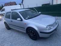 Vw Golf 4 1999 rok 1.4 benzyna sparwny jezdzacy w dorbym stanie