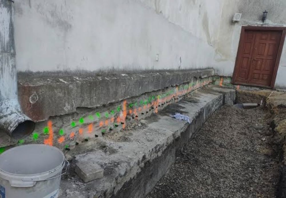 Iniekcja Osuszanie wilgoci kamienice domy ściany fundamenty