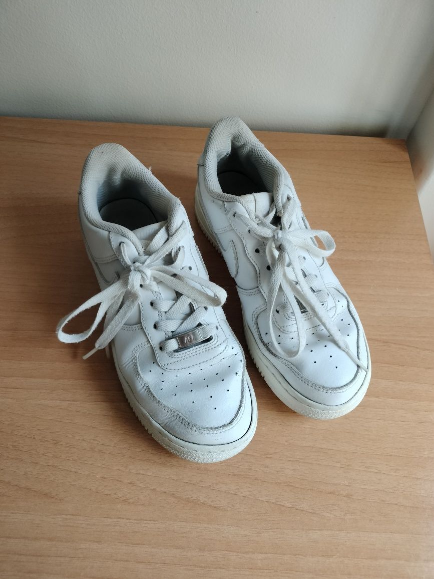 Nike Air Force - 38