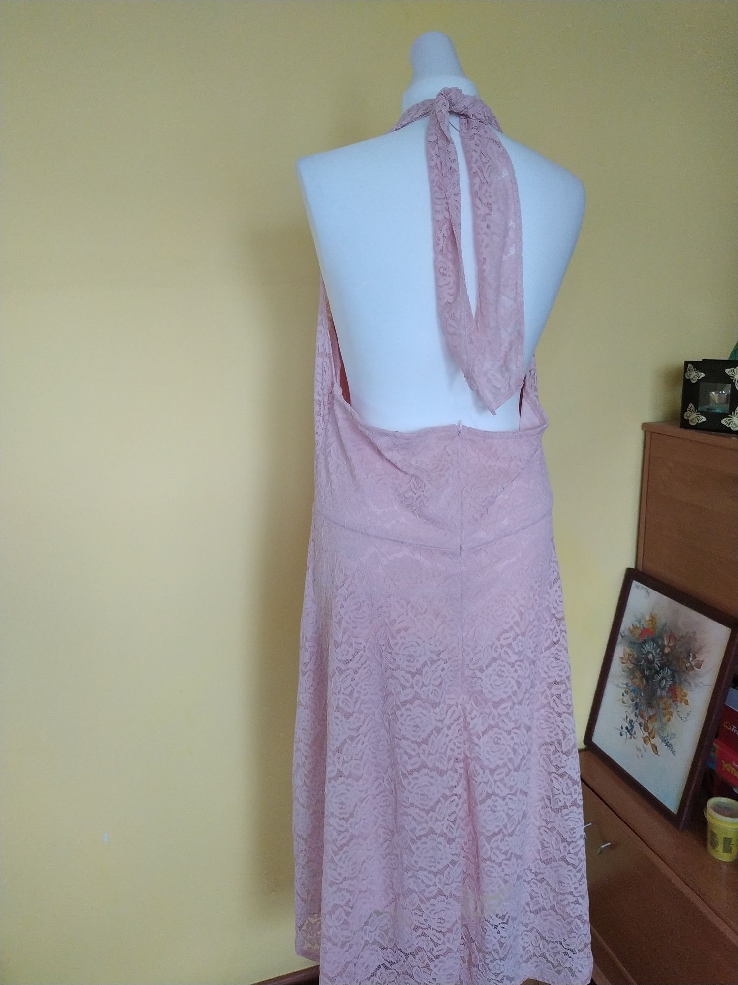 Sukienka wieczorowa pudrowy róż Belle Pogue Elegant retro xxl