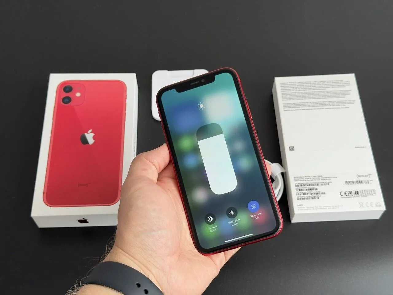 iPhone 11 Product RED 100% батарея