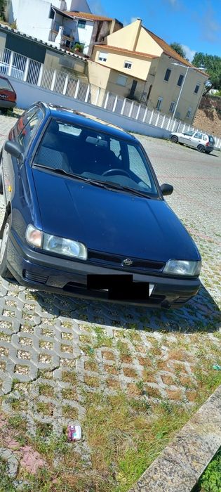 Nissan Sunny 2.0 dlx Hatchback (diesel)