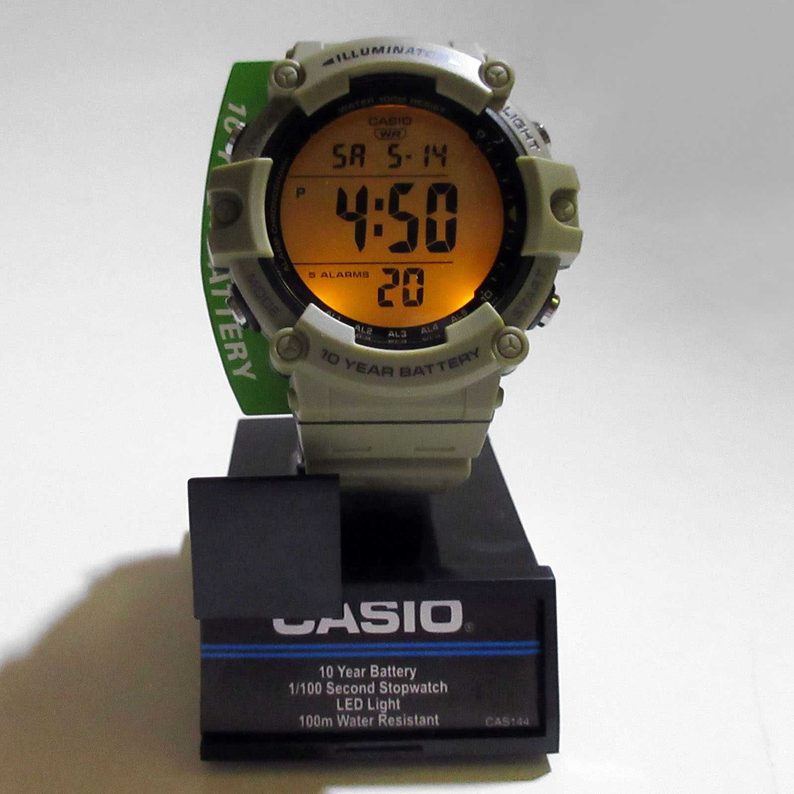 Наручний годинник Casio AE-1500WH-5AVCF олива хакі новий оригінал