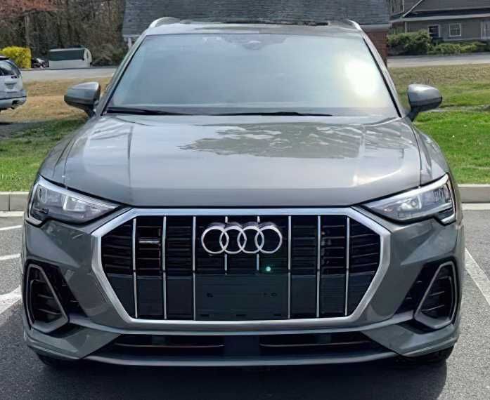 2022 Audi Q3 Premium Plus