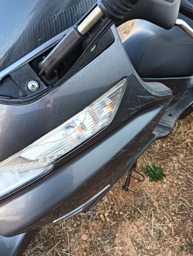 Scooter Piaggio X8