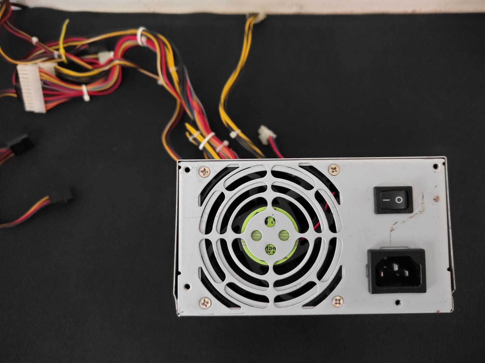 Power Supply para PC 600W usada