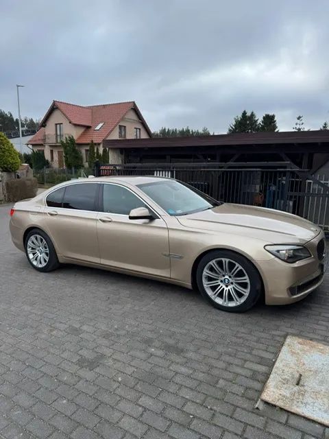 BMW Seria 7 BMW 7 x drive 4x4 wersja indywidualna, w niespotykanym kolorze