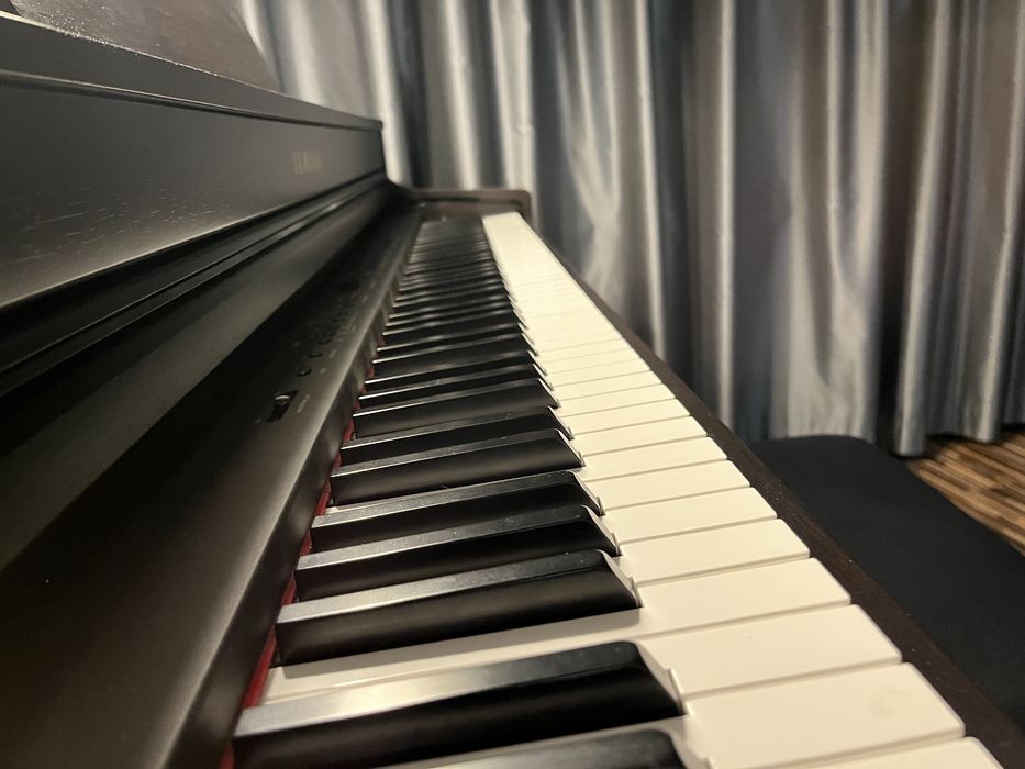Pianino Yamaha Clavinova CLP-430