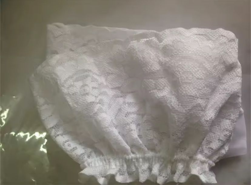 Женские чулки с кружевом