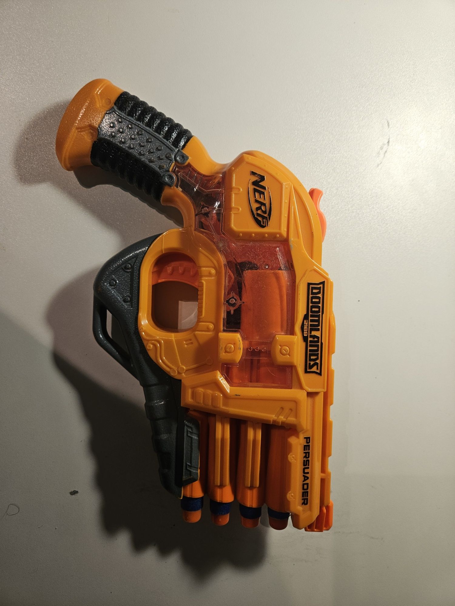 NERF doomlands Pistolet persuader B4949