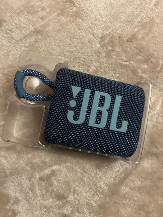 Колонка , JBL гарна , та сучасна