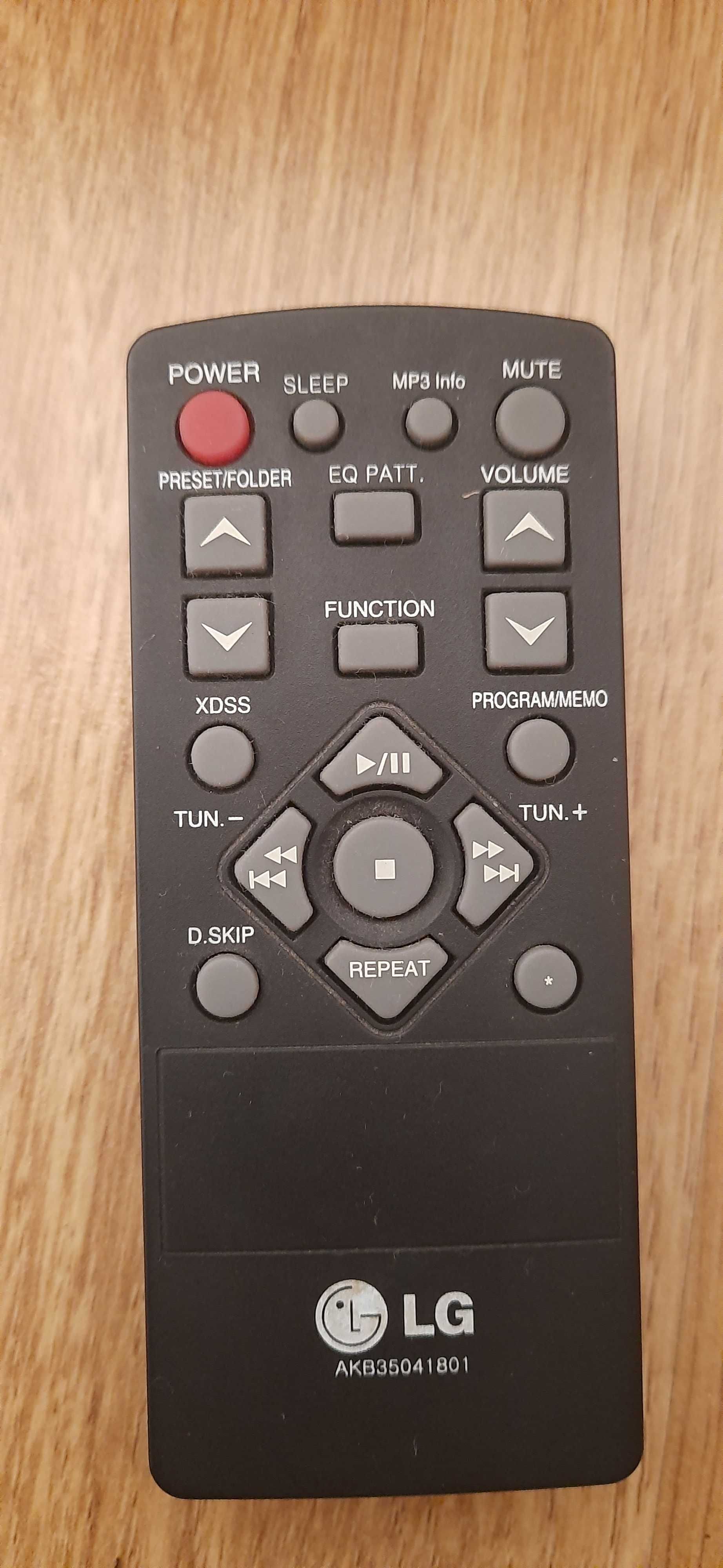Mini wieża LG XC12U