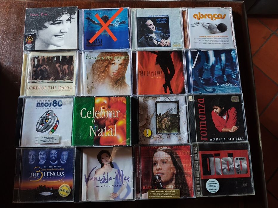 Lote de 86 CDs originais em ótimo estado