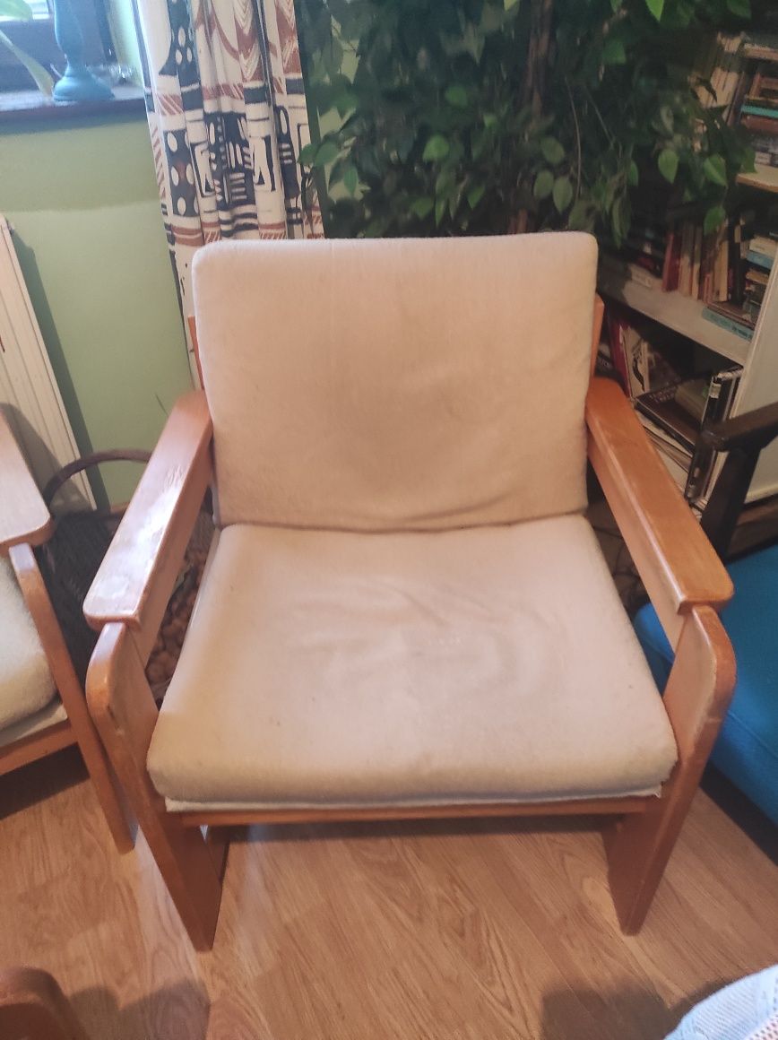Fotel Viking jasne drewno sosnowe.