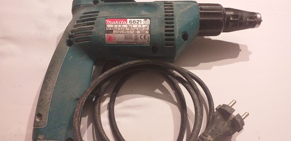 Wkrętarka Makita 570W.