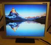 Monitores: 19'' LG Flatron L1919S / 17'' - HP L1702 - vários preços