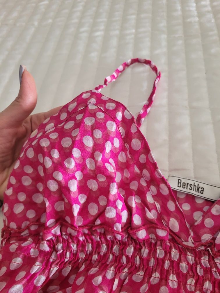 Top com bolinhas e transparência
