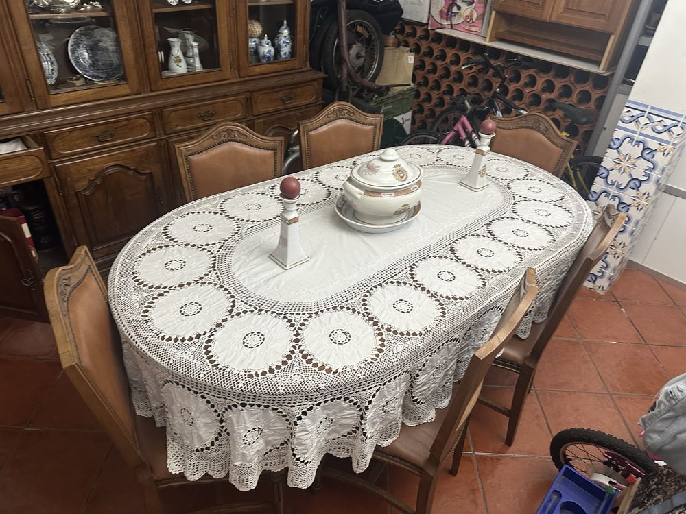 Mesa de jantar com 6 cadeiras, negociável