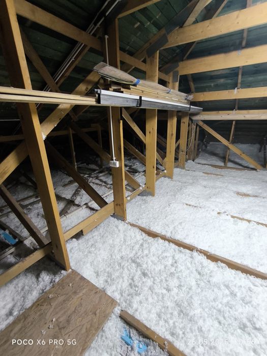 Ocieplenie metodą wdmuchiwania Celulozy i Wełny