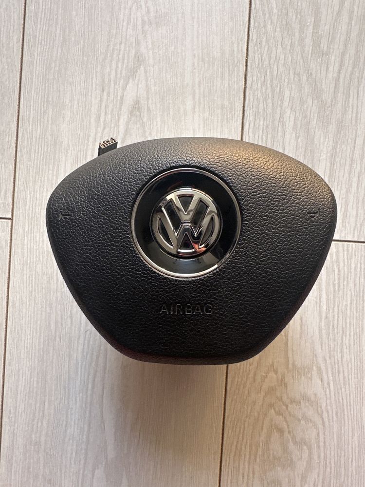 Продам оригинальную подушка Volkswagen