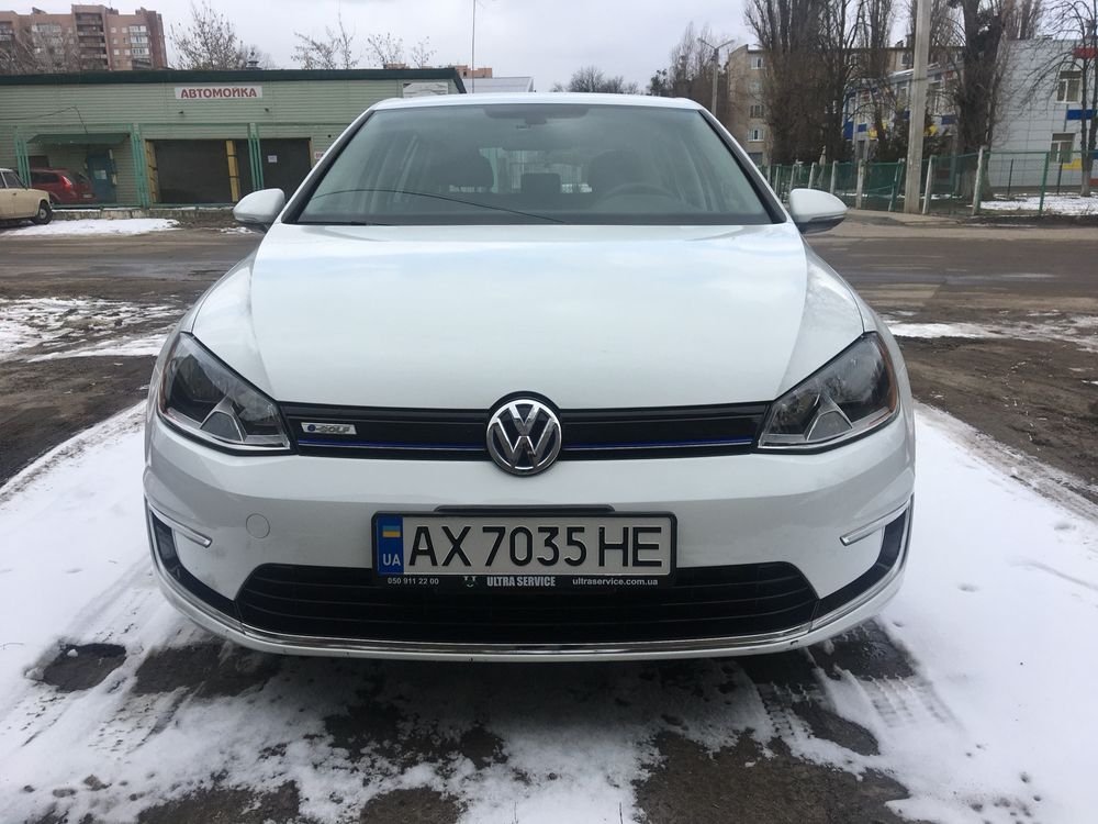 Volkswagen E-Golf 2016