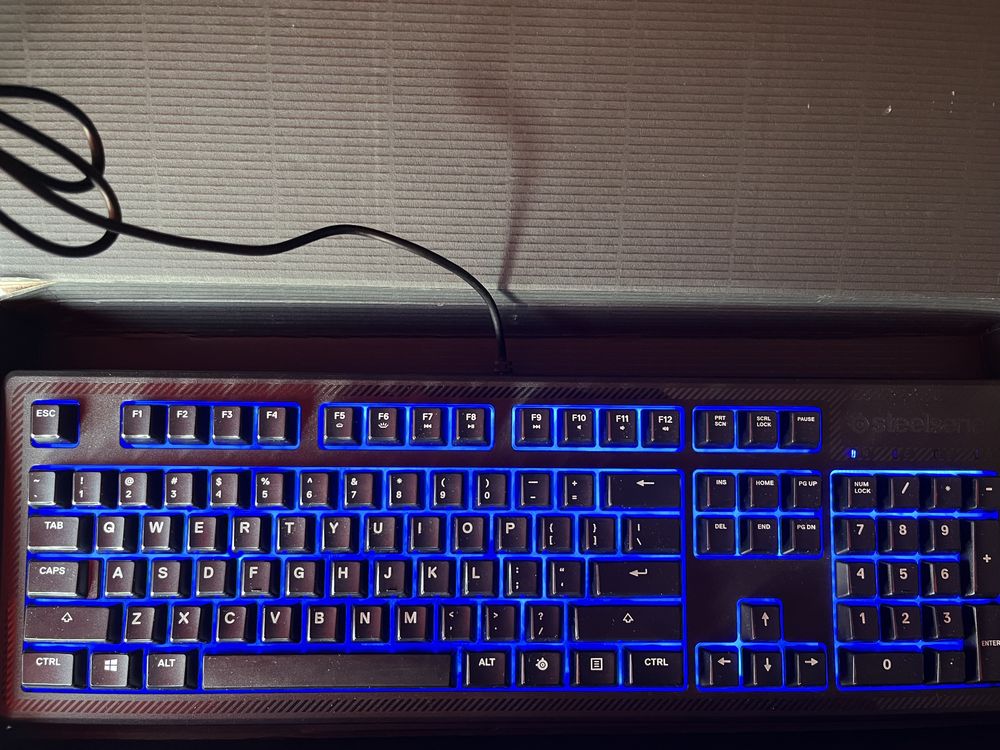 Игровая клавиатура Steelseries Apex 100