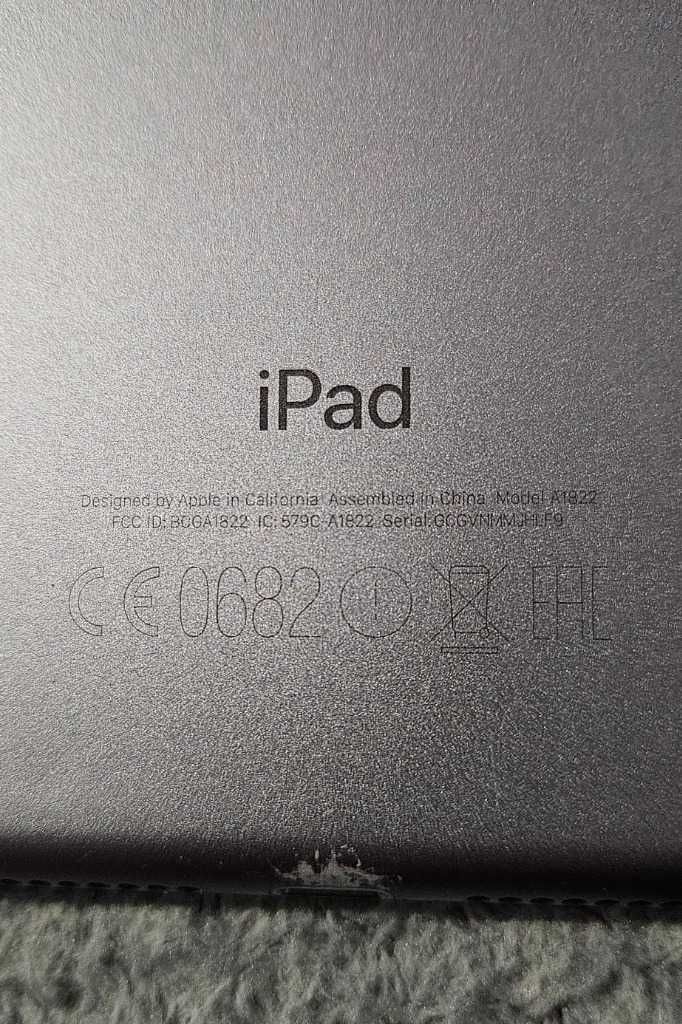 Tablet Apple Ipad (5 generacji) A1822 WiFi