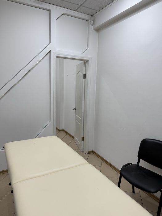 Кабинет бровіста, лешмейкер, майстра депіляціі, манікюра