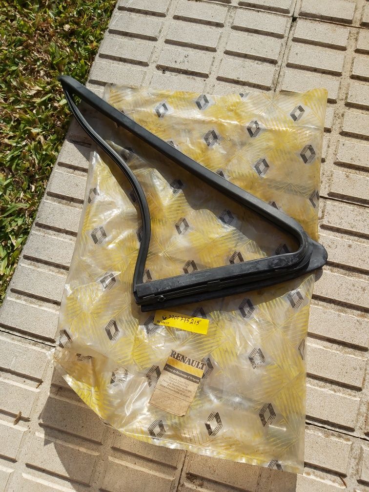 Borracha porta vidro trás renault 11 turbo R11