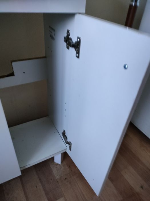 Łazinka,szafka z umywalką