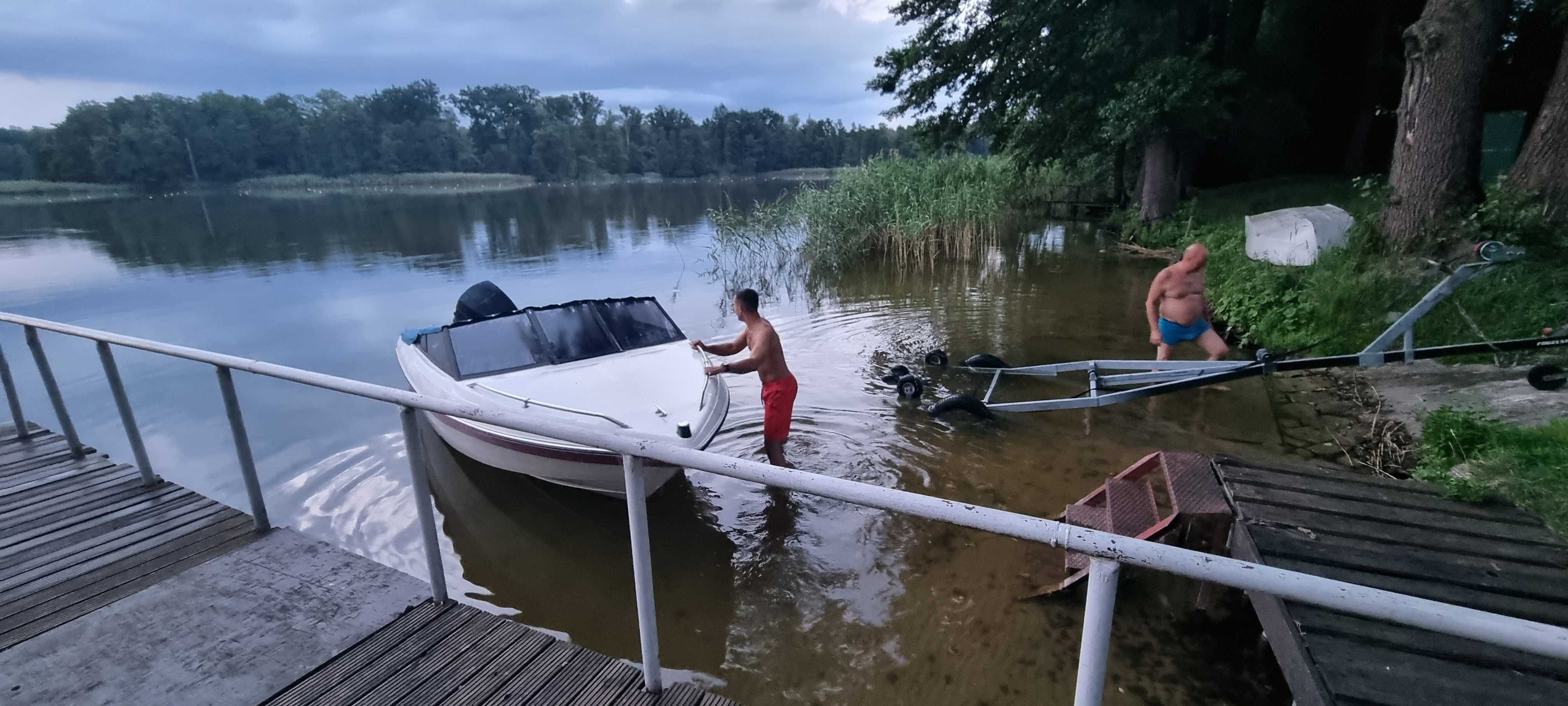 Łódź motorowa Sunbird SPL171 z silnikiem zaburtowym Evinrude 140 KM