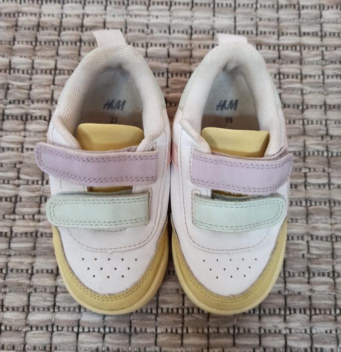 Buty sportowe H&M r. 23