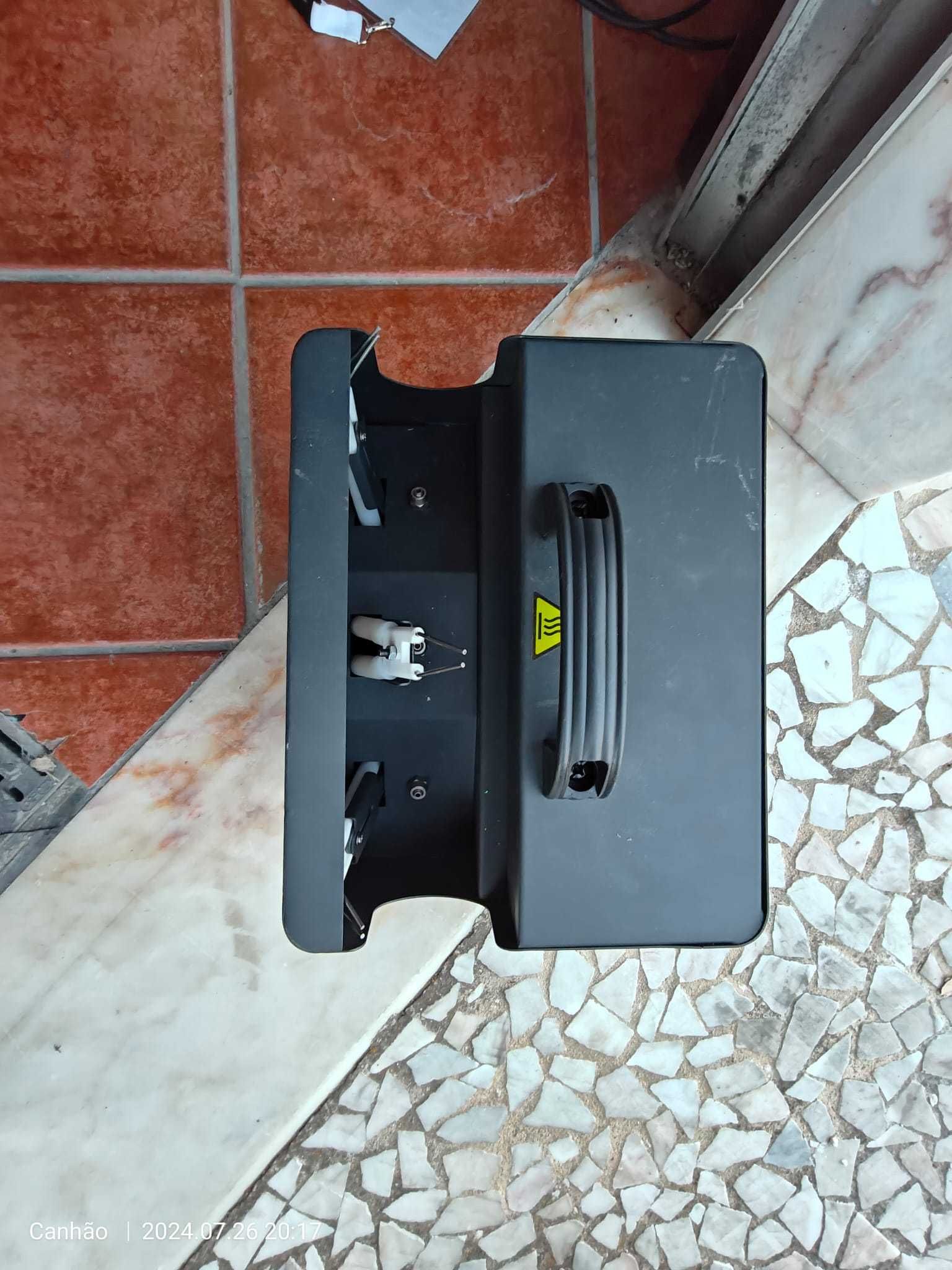 Maquina de Fogo DMX Tripla