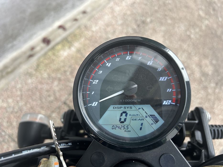 Mota 125 -UM scrambler