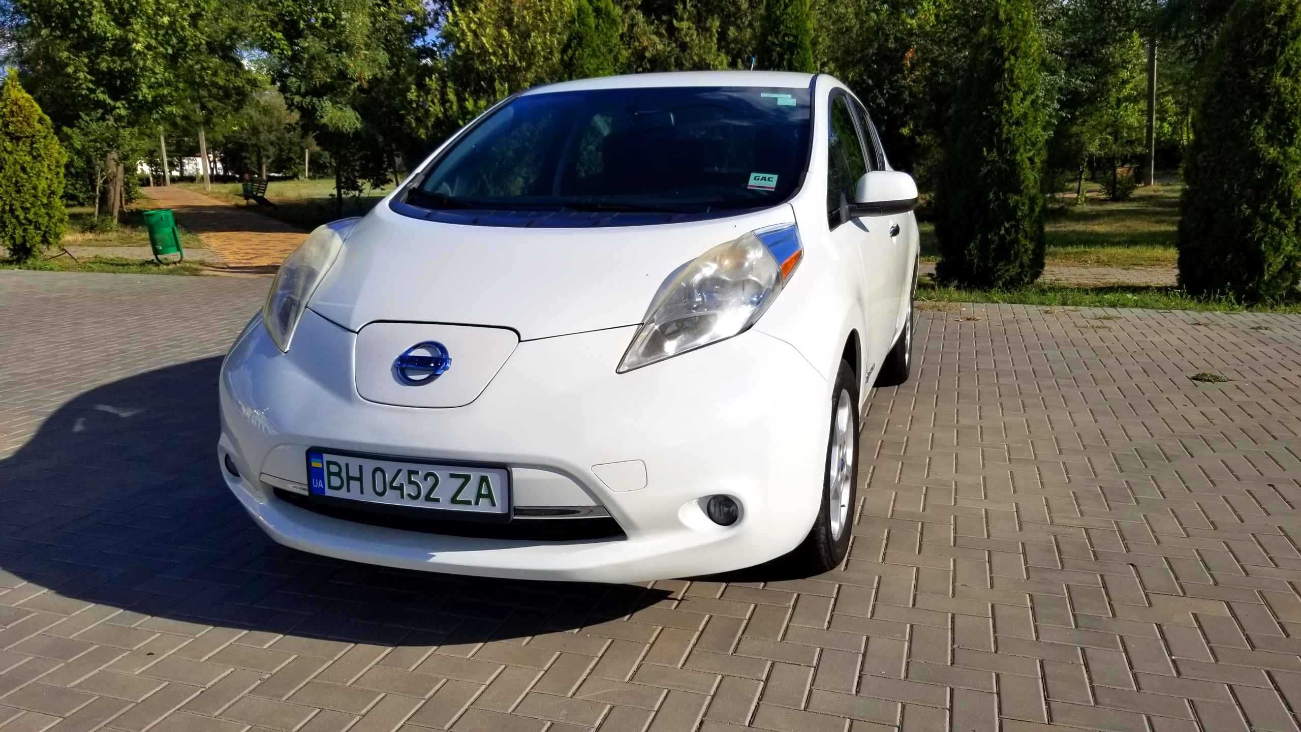 Продам Nissan Leaf SV 2013-