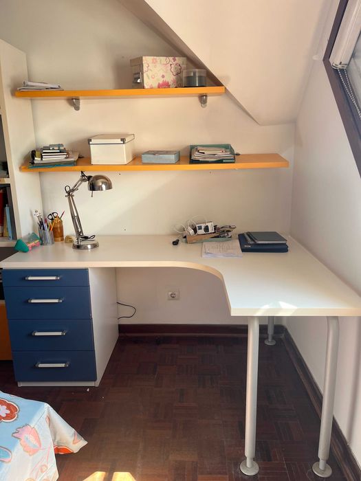 Mobília de quarto jovem completo