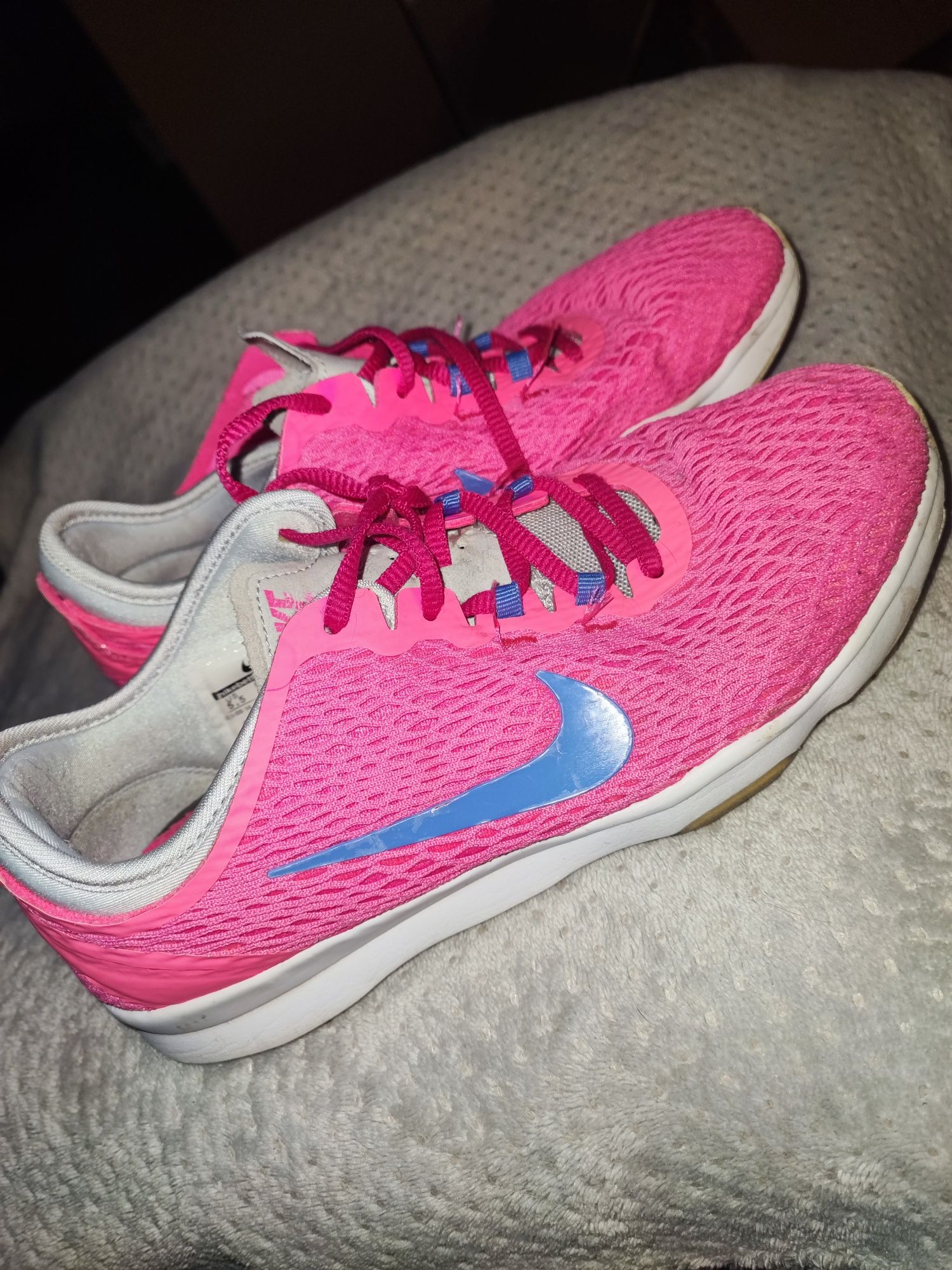 NIKE buty sportowe 36